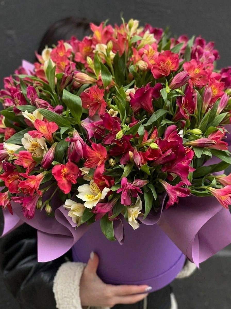 Композиция в коробке «Взрыв красок»